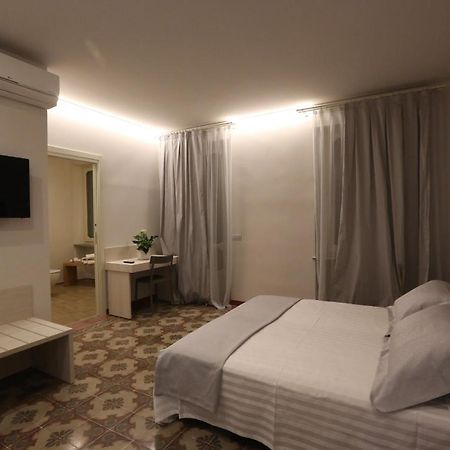 Bed and Breakfast Palazzo Belli Alba  Exterior foto